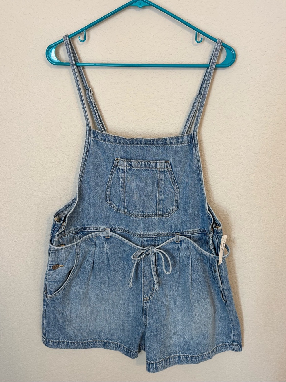 NWT - Maurice’s Womens Light Blue Denim Short Overalls - L